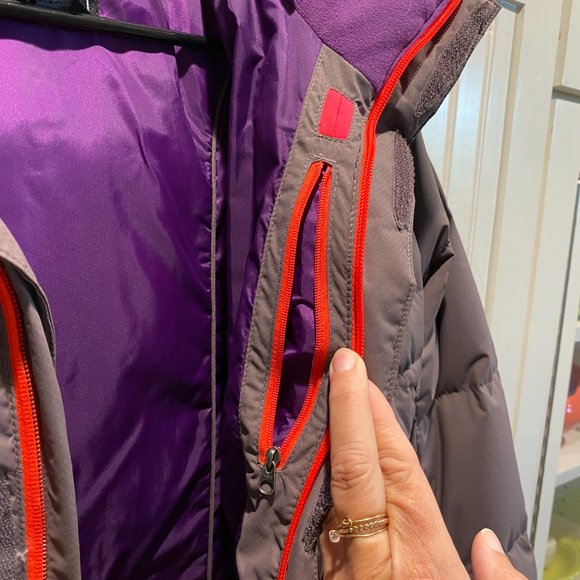 The North Face 550 Down Jacket - Size Small - Picture 8 of 14